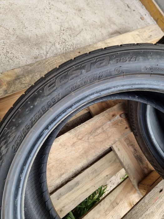 2x Opony letnie 225 45 r18 Kumho Ecsta PS71