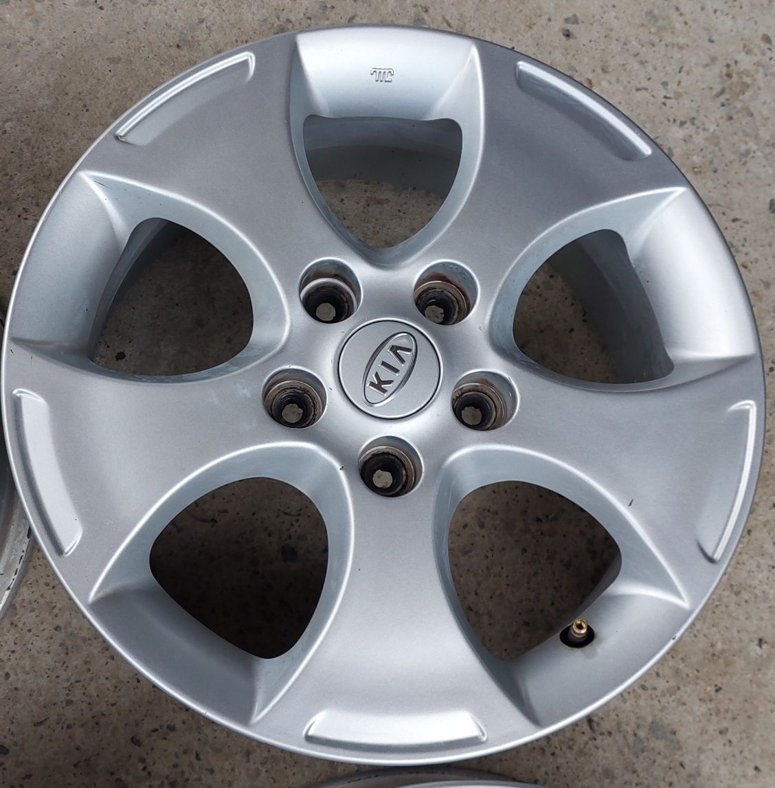 Диски Kia Venga  Ceed R 16 5 114.3 Soul Niro