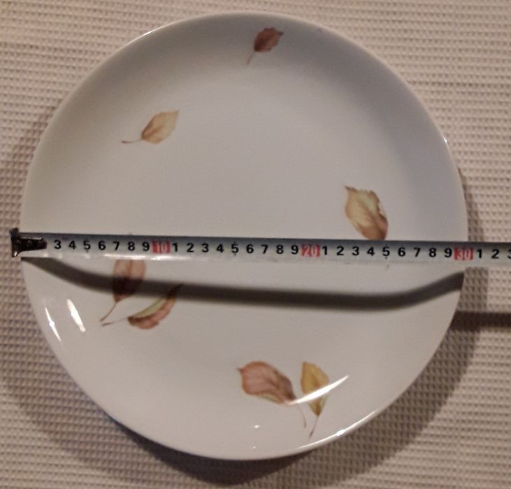 Prato grande em porcelana S. P. Coimbra - Folhas de Outono