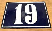 Numero de porta antigo esmaltado 19, numero de policia