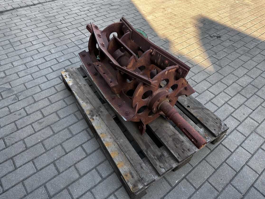 Wał Wały Walec Walce Gniotownika Gniotownik DO SIECZKARNI NEW HOLLAND