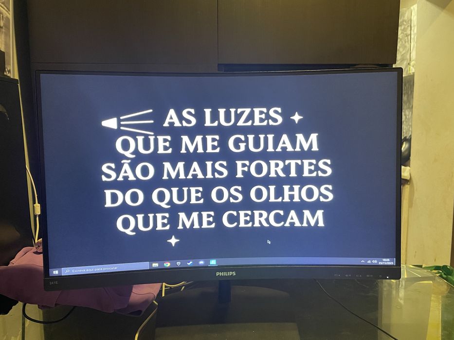 Monitor curvo philips