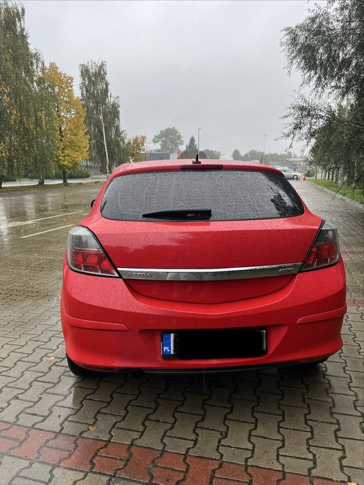 Opel Astra H 1.6 GTC