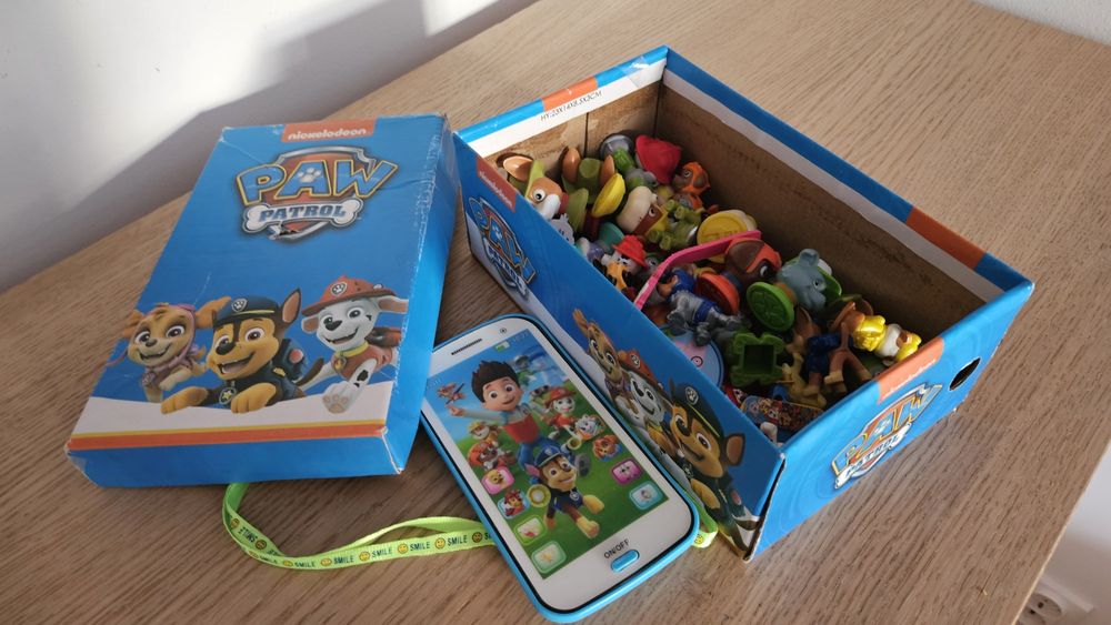 Psi Patrol Baza + figurki i telefon