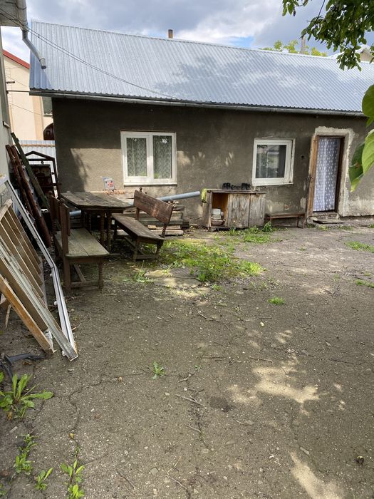 Ділянка 14 соток у Зубрі з будинком під реконструкцію