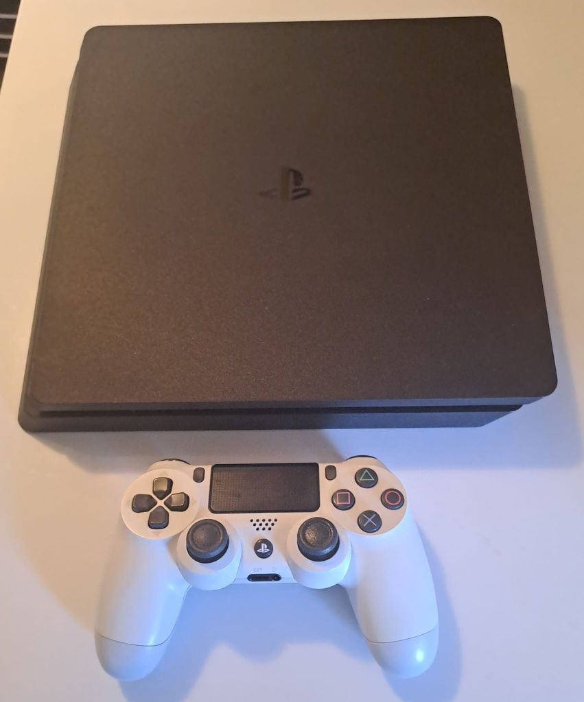 PS4 slim 1 tera  2 jogos