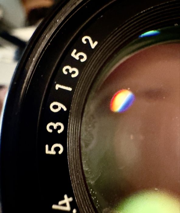 Nikon FE com opção de 50mm 1.4 AI-S - Ler