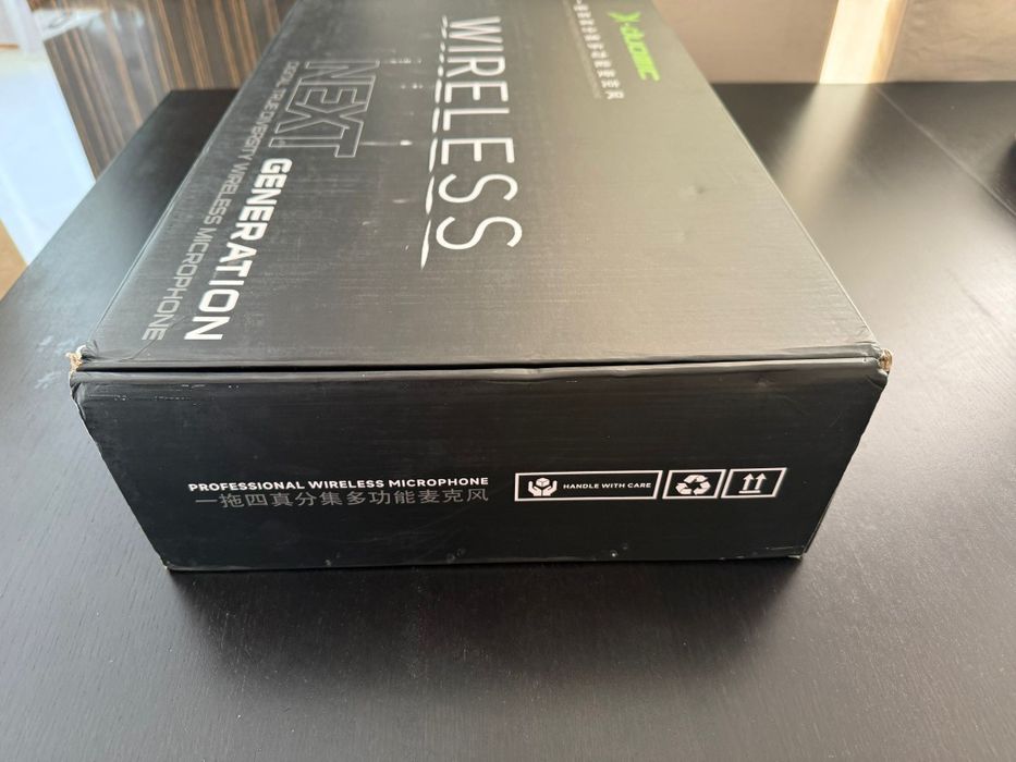 Vendo equipamento completo para som amplificador com 4 microfones sem