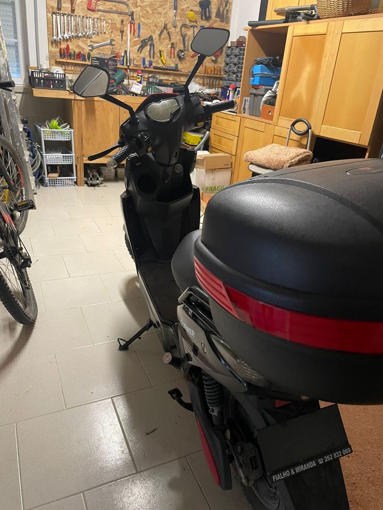 Scooter eletrica Guewer