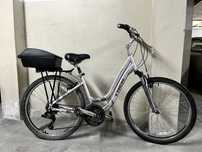 Bicicletas semi novas com equipamentos