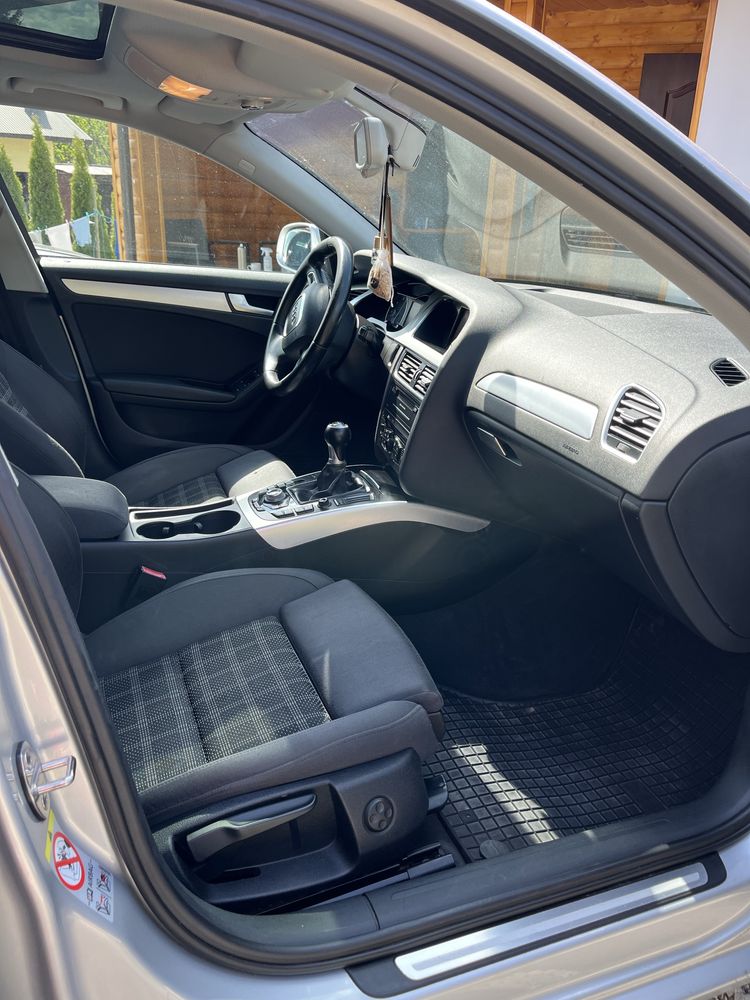 Samochód Audi A4 b8