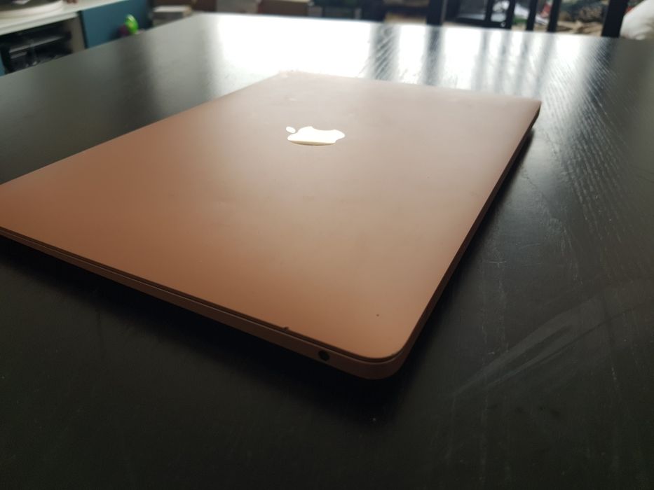 Macbook Air M1 8GB 256ssd Szybka sprzedaz