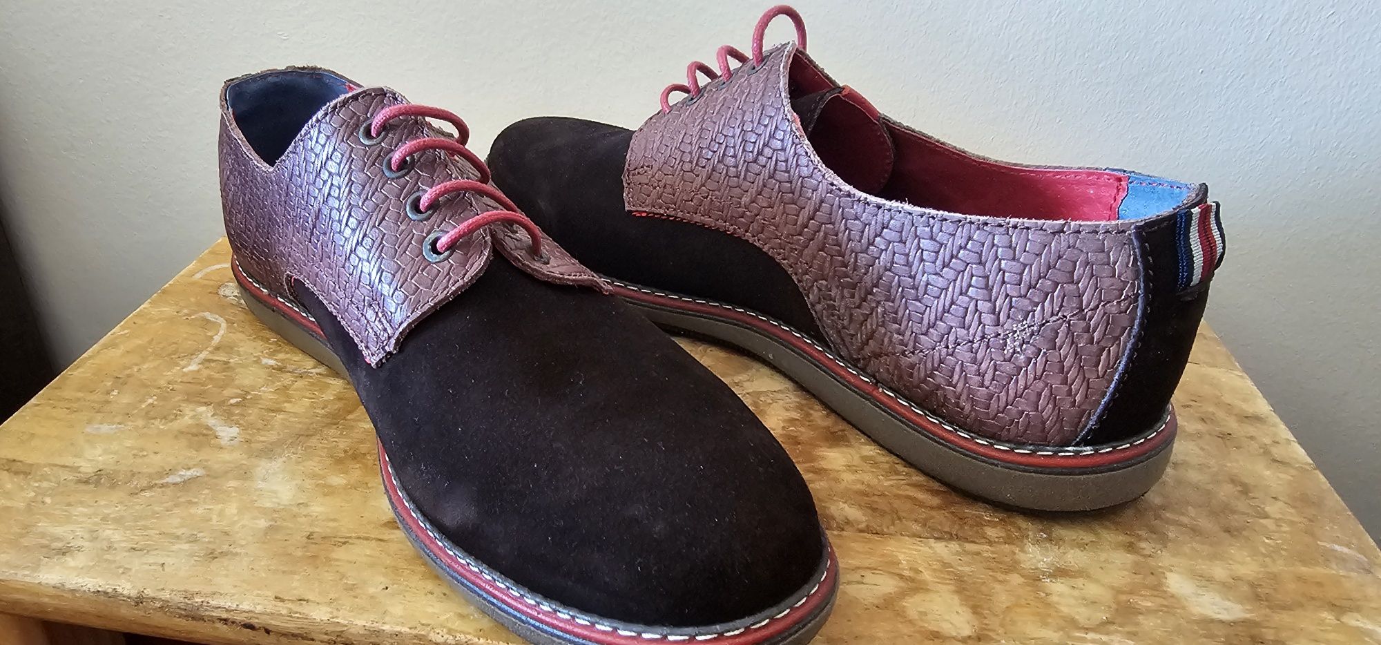 Sapatos novos 42