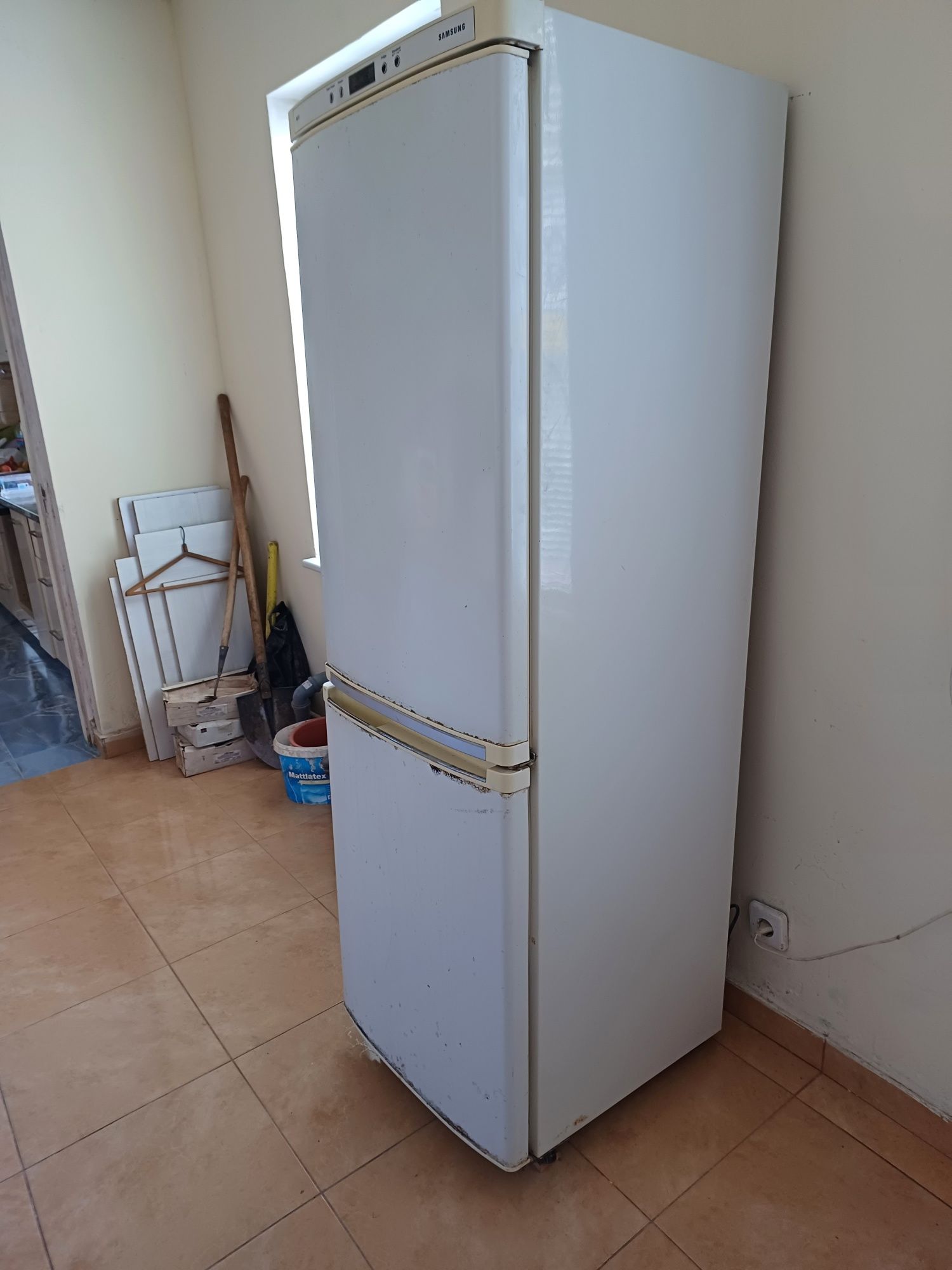 Холодильник Самсунг б/у