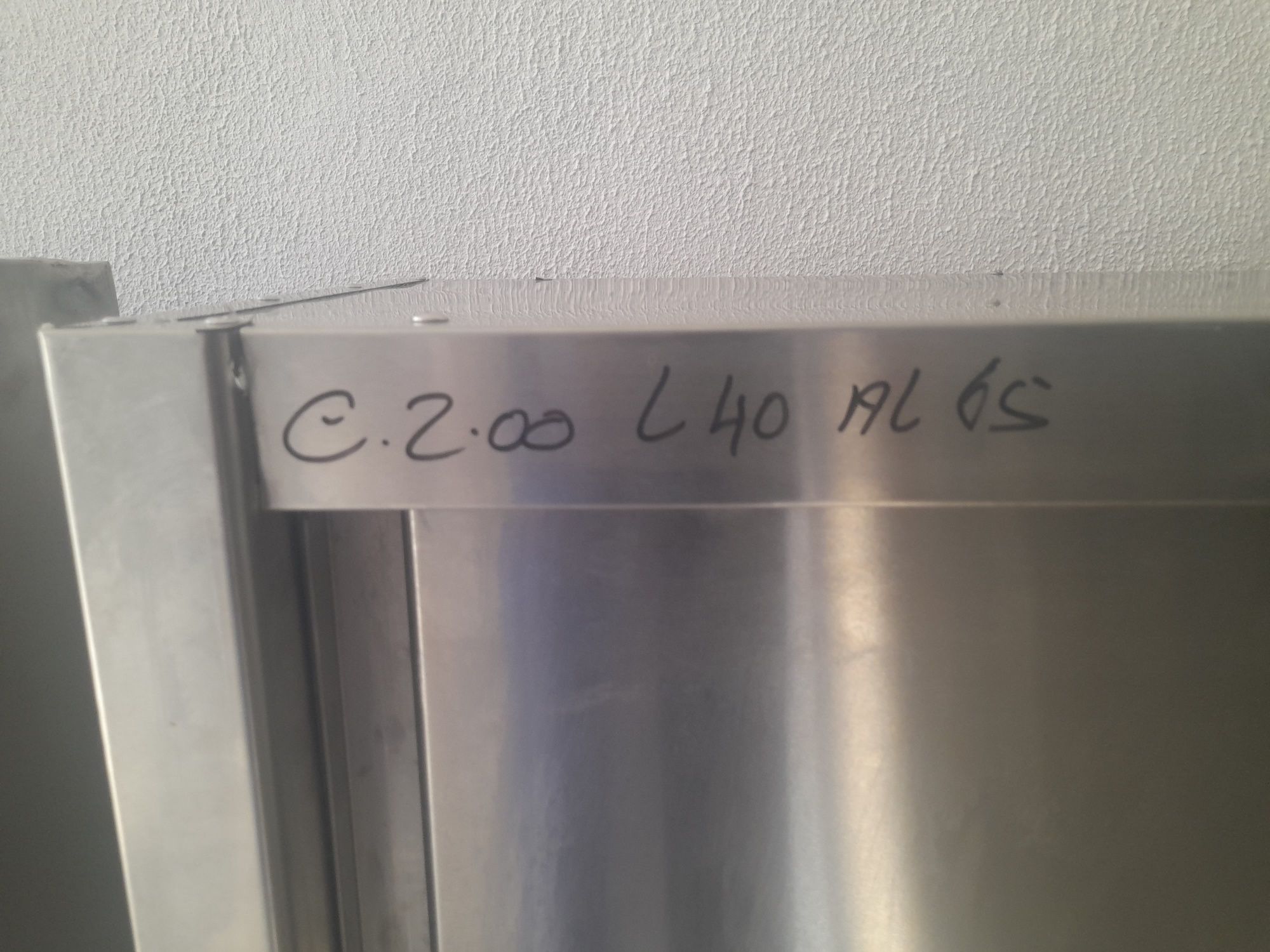 Armarios de inox a partir de 200€.