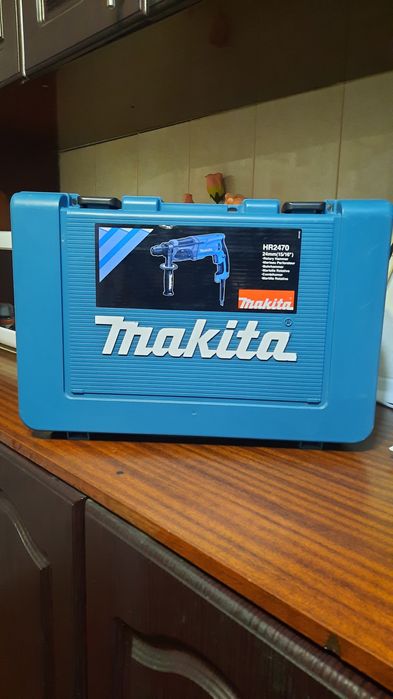 Перфоратор Makita