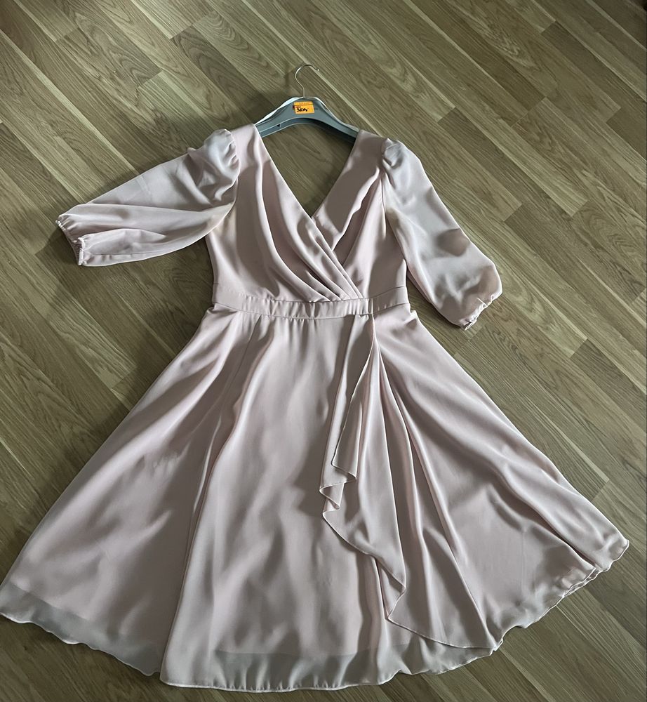 Elegancka pudrowo - różowa sukienka, nr 42- idealna na wesle/przyjecie