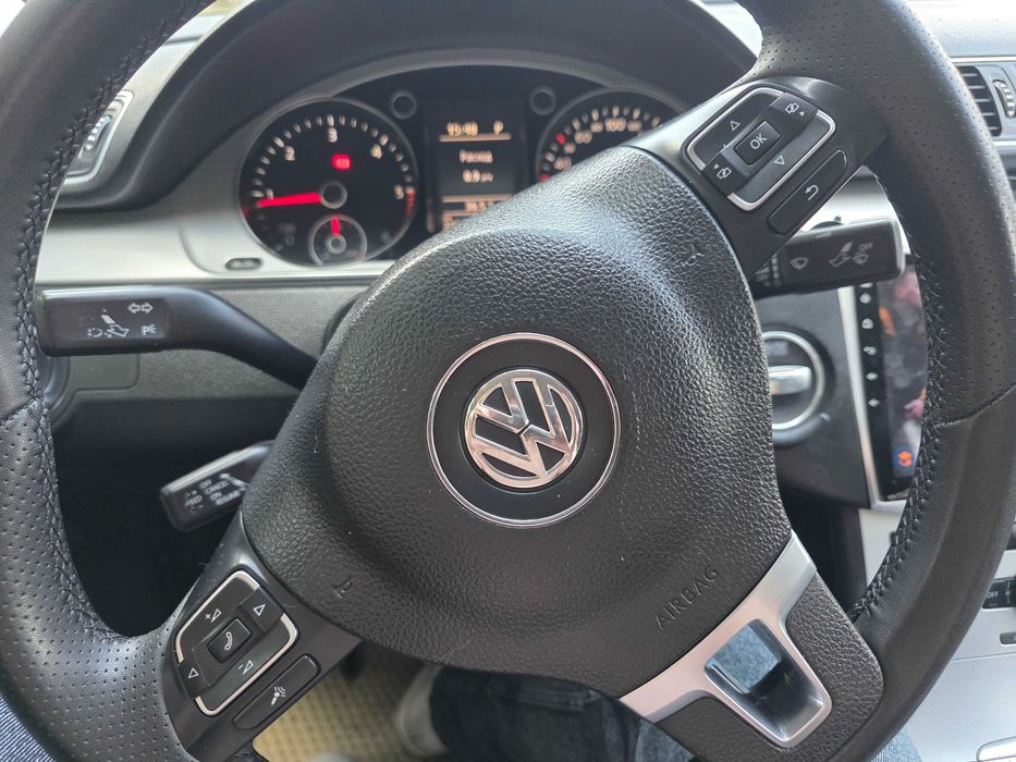 Volkswagen Passat CC дизель 2.0 2012 рік. Офіційне