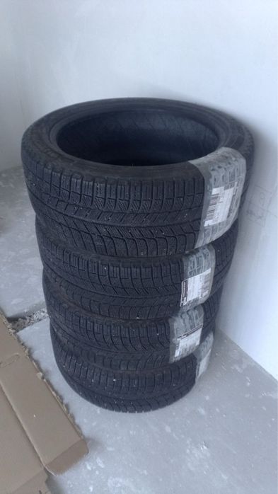 Michelin x ice 235 45 18