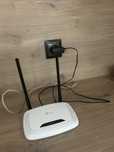 Router WiFi TP-Link TL-WR841N z zasilaczem – sprawny, gotowy do użytku