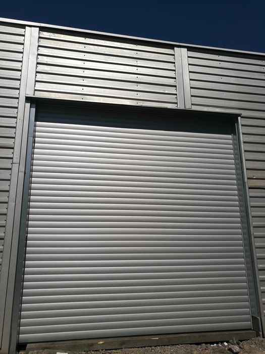 Brama rolowana garażowa ocieplana roleta