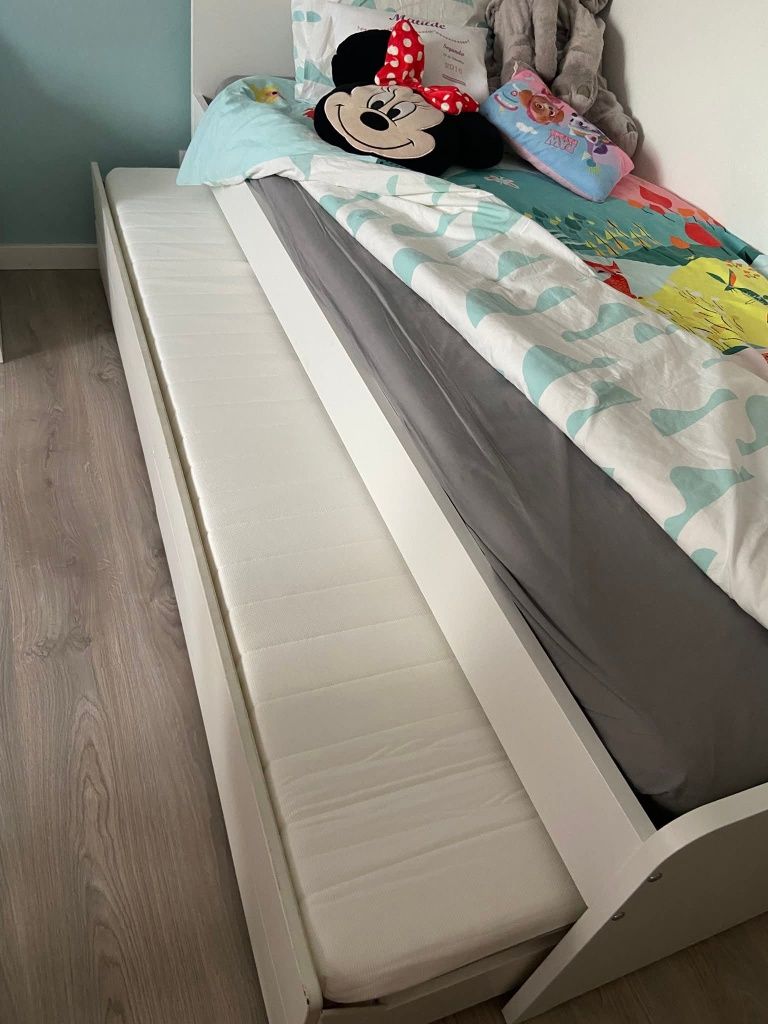 Camas individuais ikea