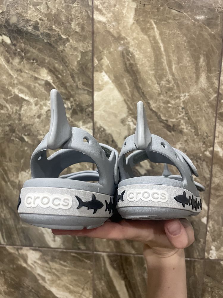 Босоніжки Crocs дитячі