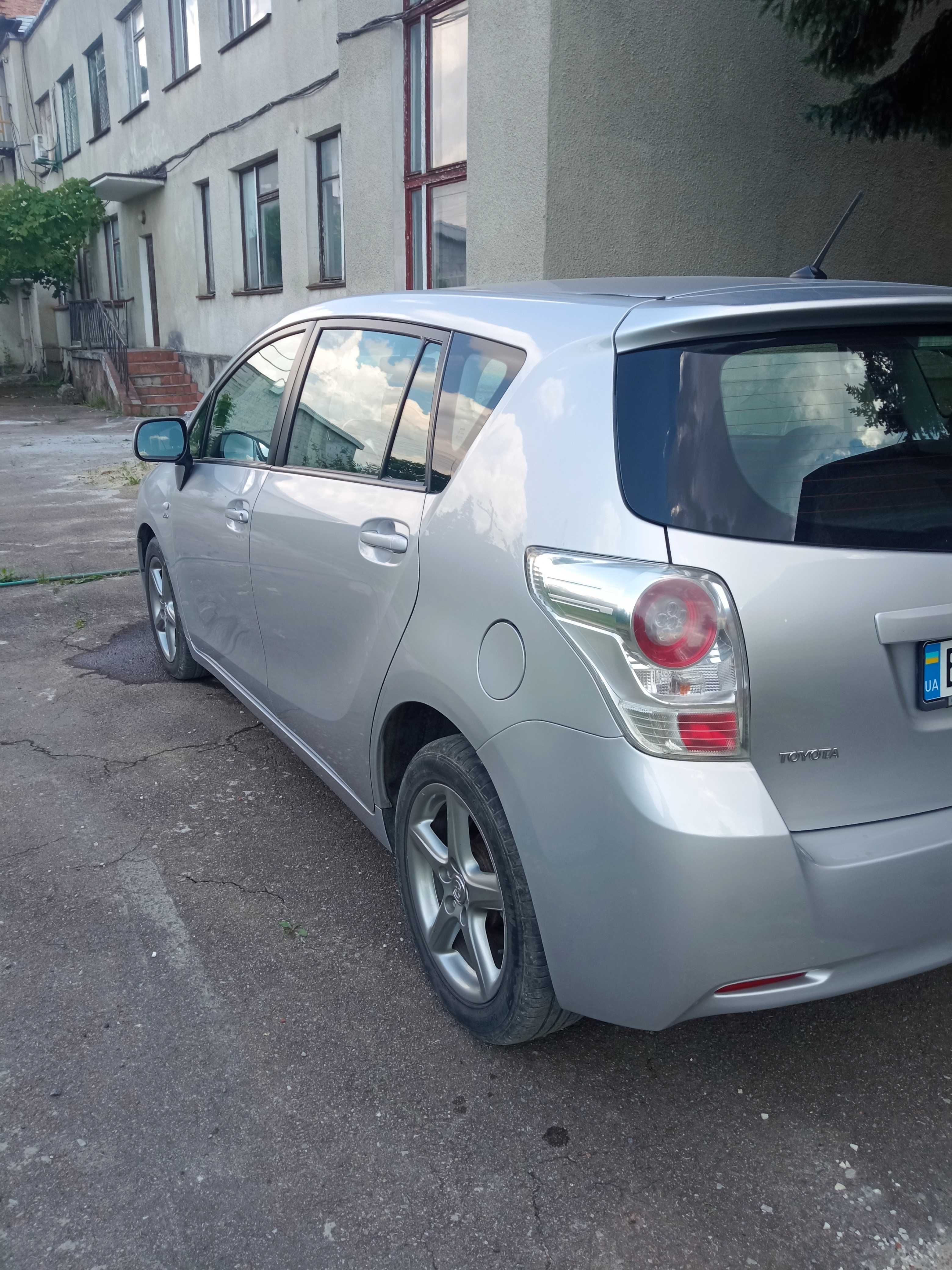 Продам Toyota Verso