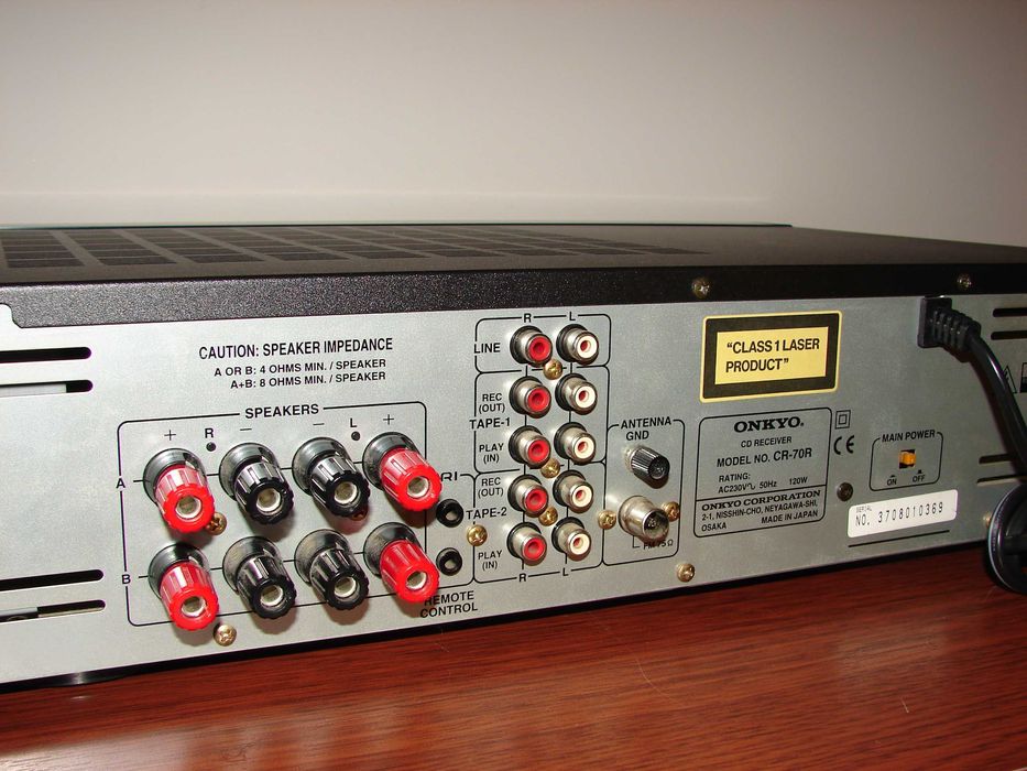Amplituner z CD ONKYO CR-70R Czarny