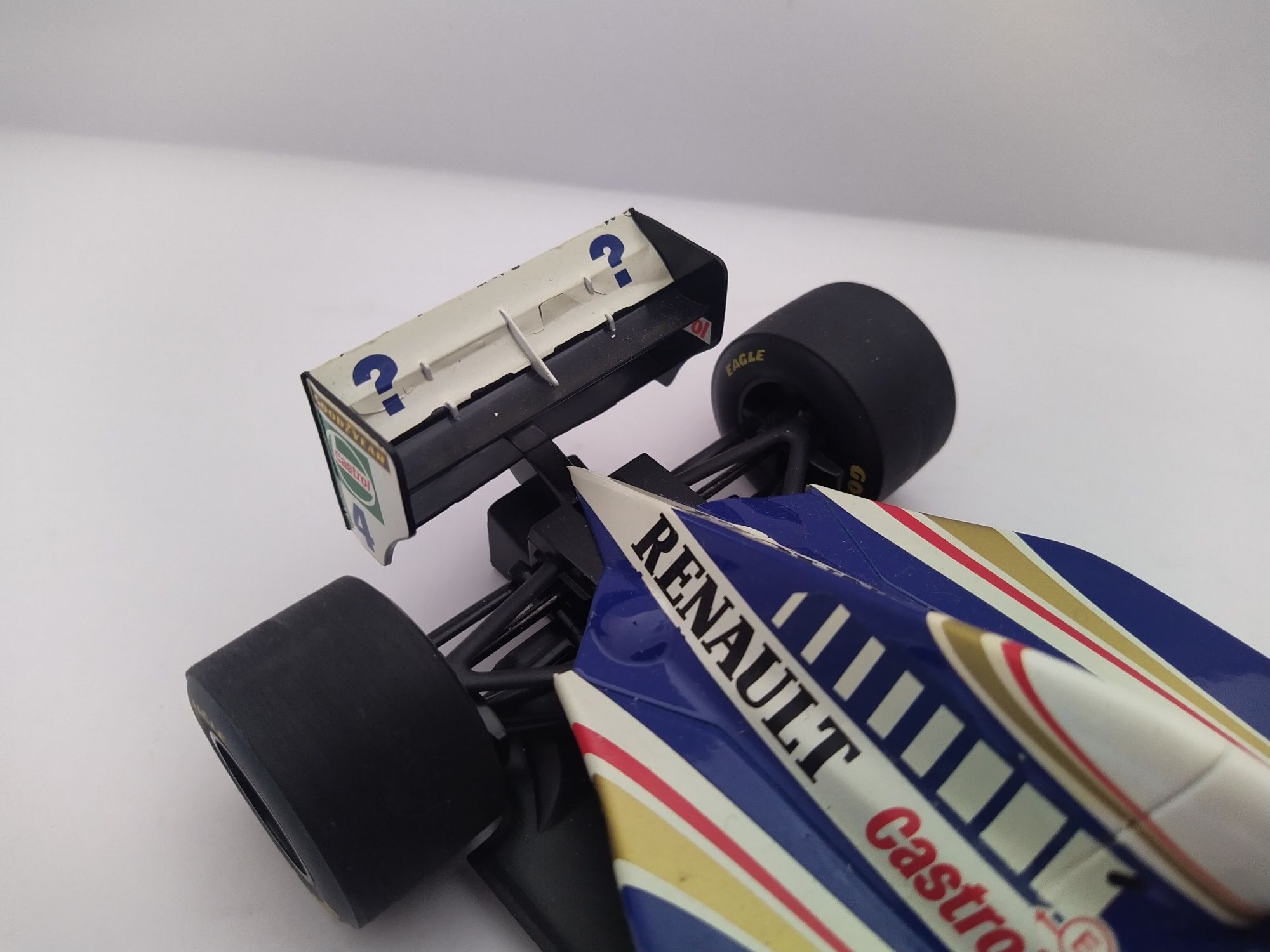 F1 Renault Williams FW 19 1997r Skala 1:18 Minichamps