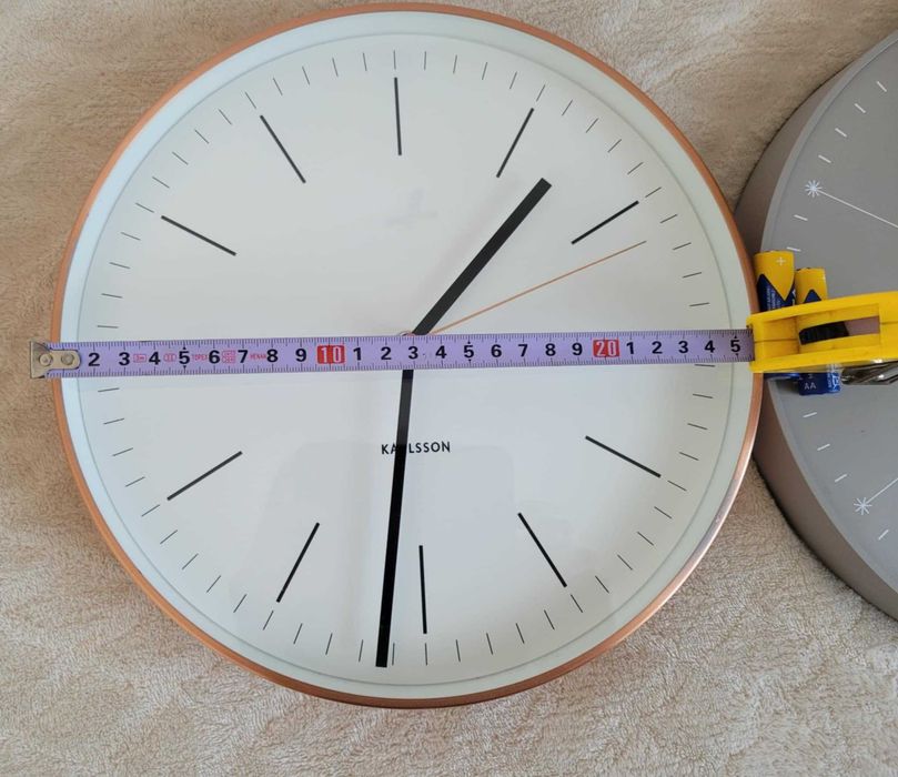 Zegar ścienny Karlsson i Lemnos