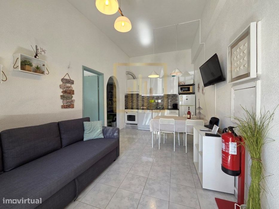 Apartamento T1, Rés-do-chão, sem varanda a 100m do areal da Praia d...
