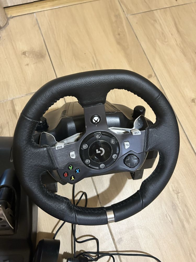 Logitech G920 + skrzynia biegów – Xbox / PC