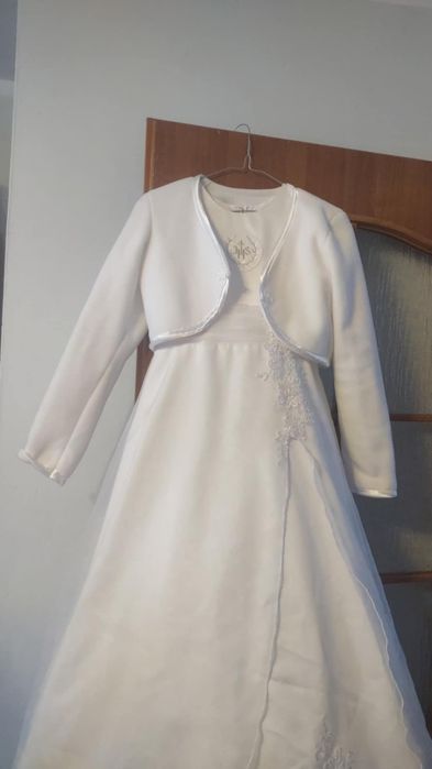 Sprzedam suknie komunijną plus dwa bolerka