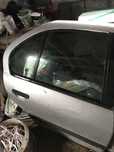 Nissan Primera P10 двері 4 шт з усім комплектуючим