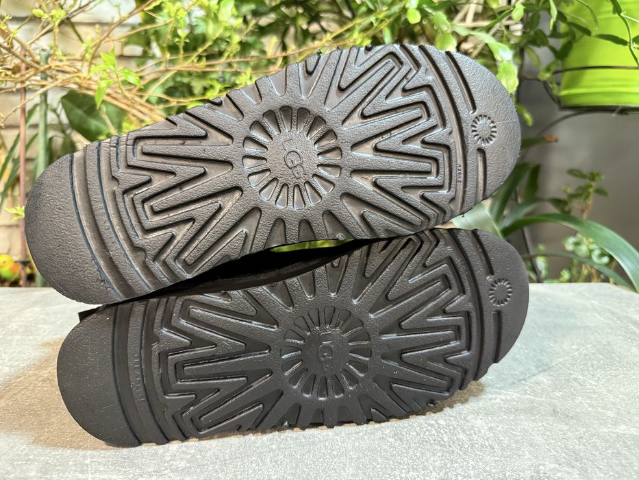 Замшевые угги 39 р