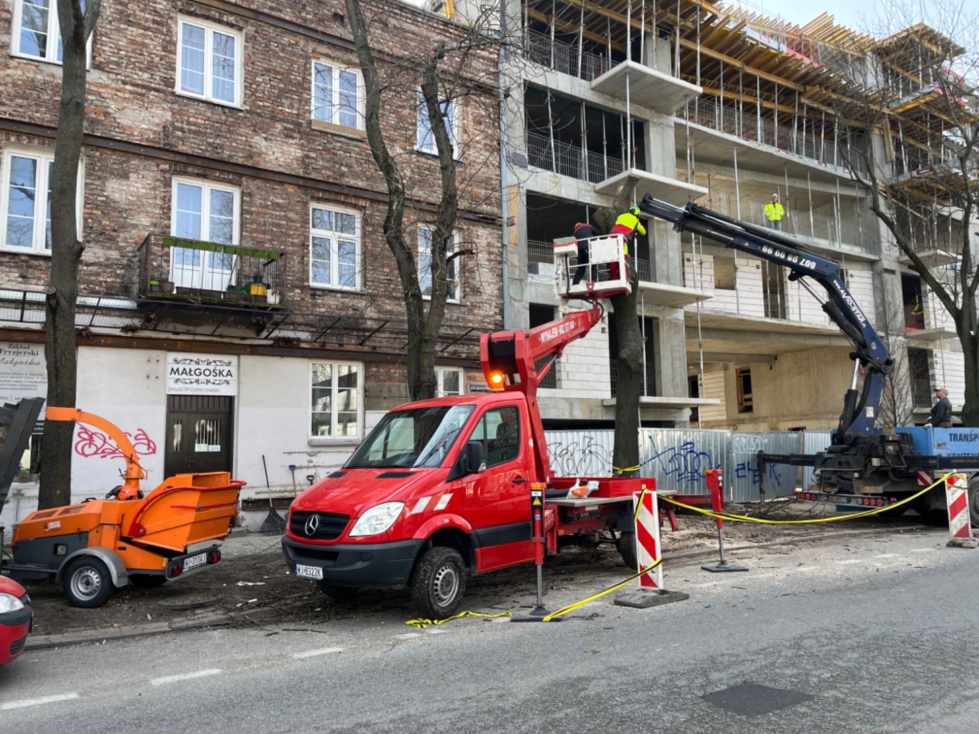 Wynajem podnośnik koszowy 22 metry, zwyżka Warszawa i okolice