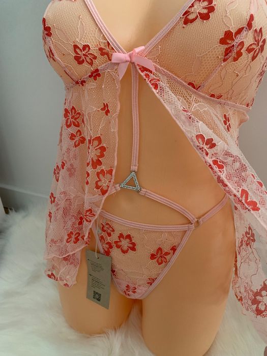 koronkowa bielizna damska, koszula nocna