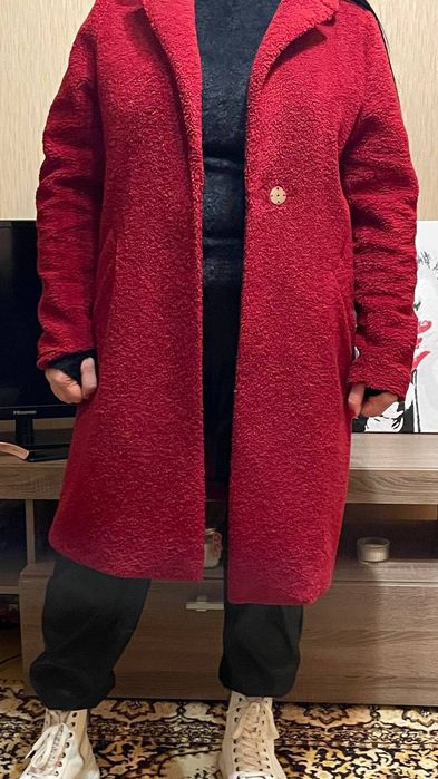 Пальто для девушек и женщин