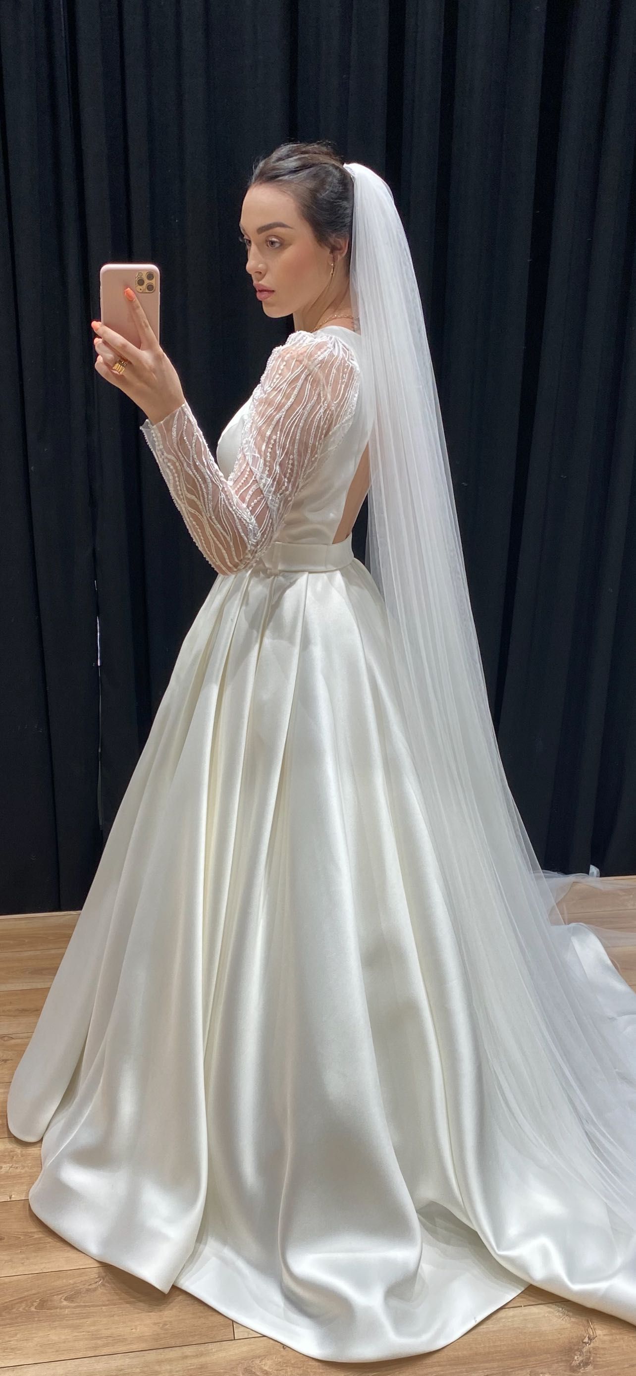 Весільна сукня  “Pollardi” в ідеальному стані