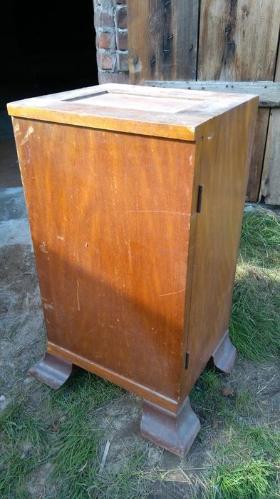 Szafka nocna stylowa art deco , fornirowana w cenie 300 zł