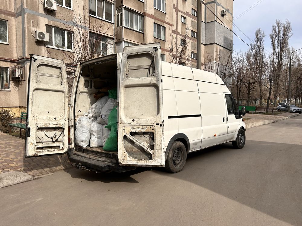 Щебень, песок, шлак, остев, чернозем, цемент. Доставка, грузчики.