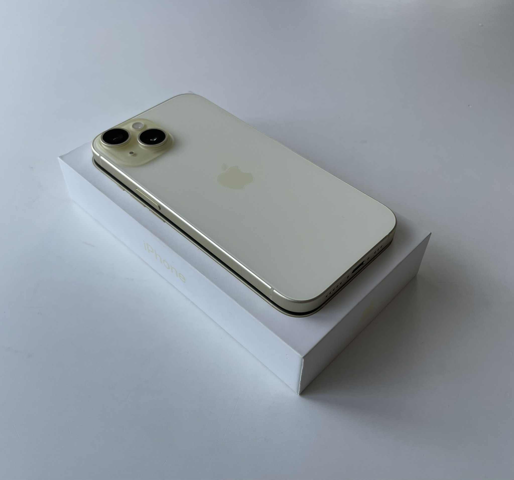iPhone 15 w stanie idealnym
