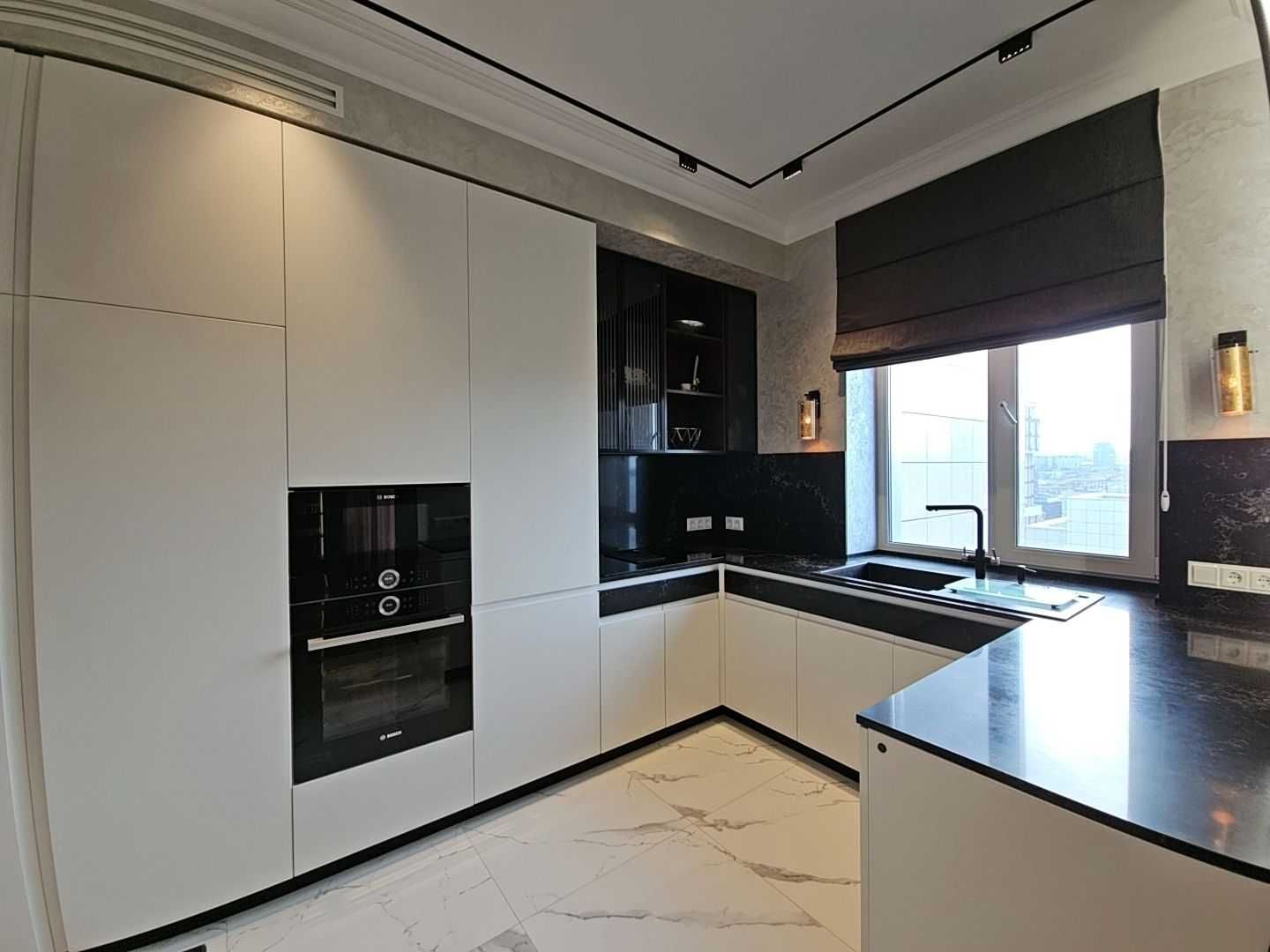 4 спальни, Терраса, Новый ремонт. Панорамный вид. Продам квартиру.