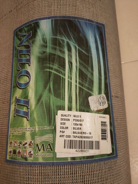 Tapete cinza prata 133x190