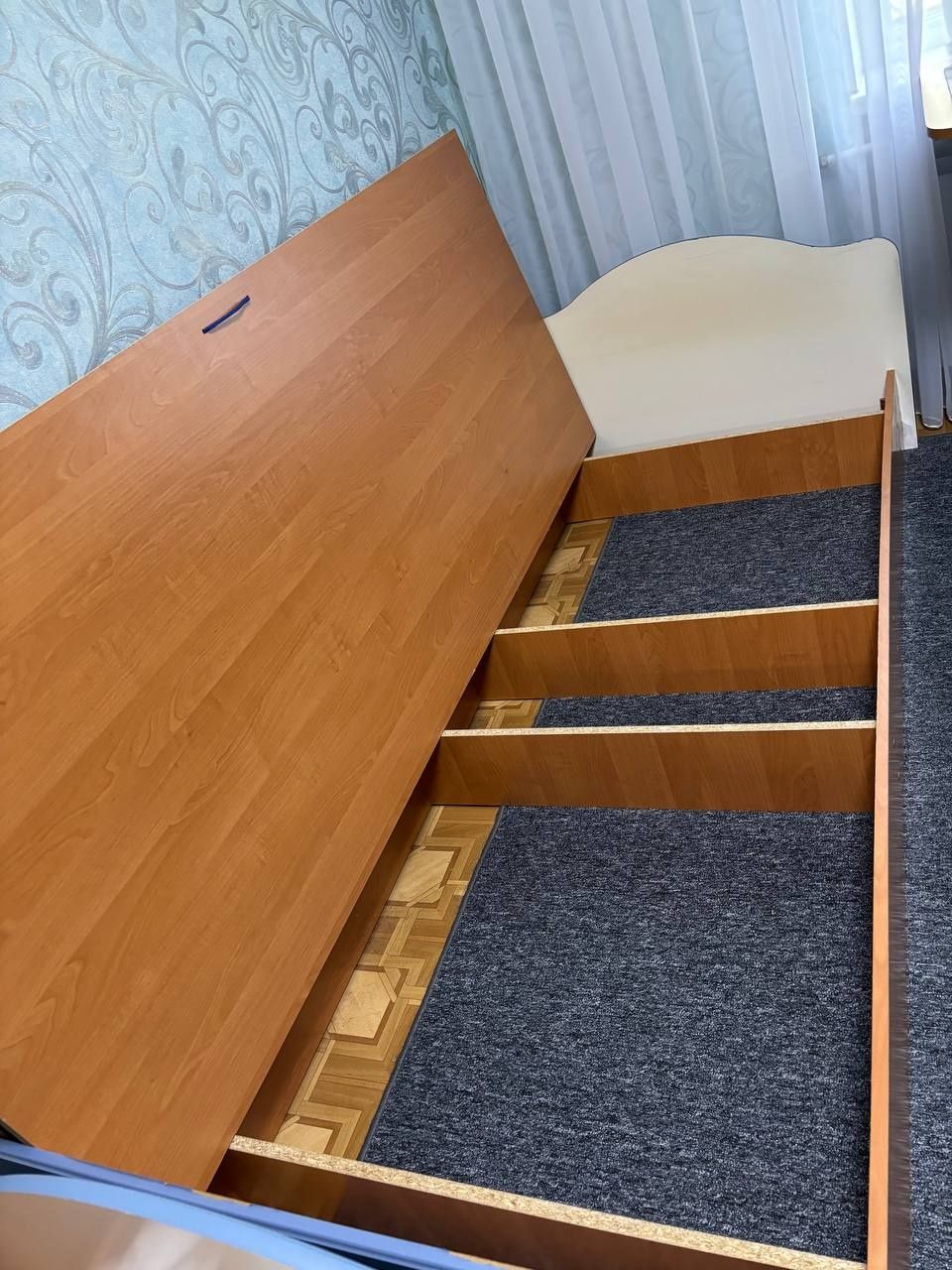 Ліжко з матросом