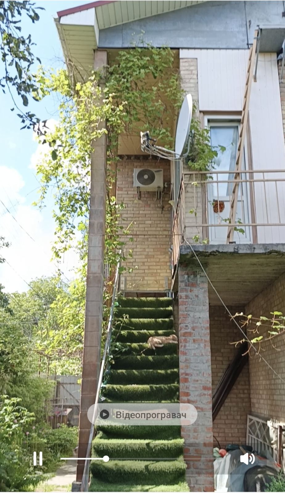 Оренда пів будинку у центрі м.Бровари , р-н стадіону Спартак
