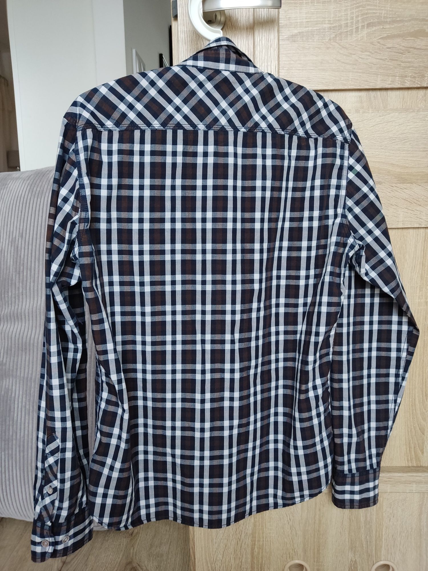 Męska koszula firmy Reserved rozmiar M