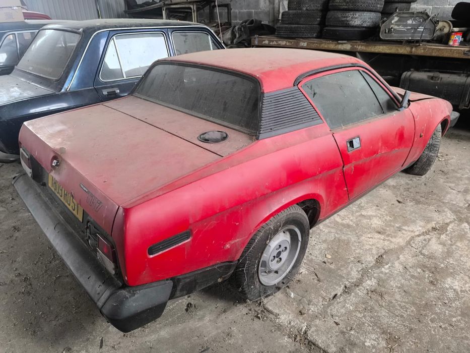 Triumph  TR7.  Zabytki. Zabytkowy .  Okazja.