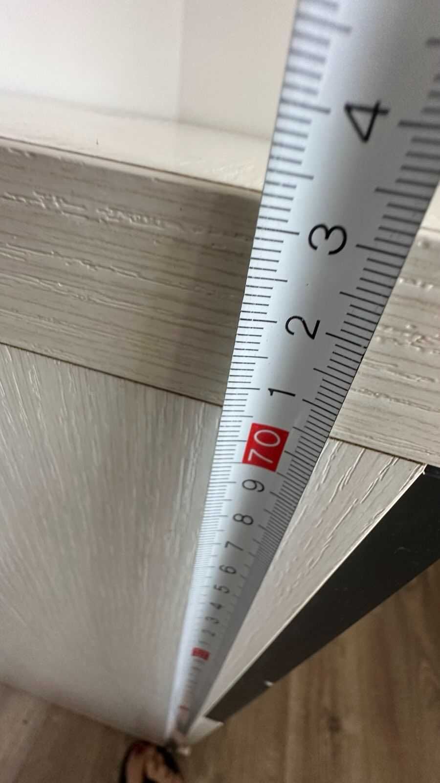 Cómoda de grande capacidade com 4 gavetas e 2 contentores